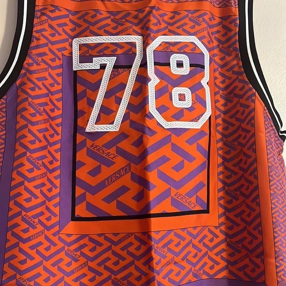 Versace la Greca v neck silk jersey print tank top NEW - Picture 11 of 11